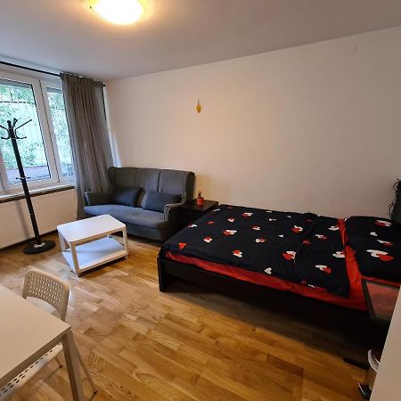 Mirrorroom Pl Citycenter Варшава Екстер'єр фото