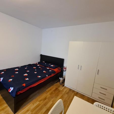 Mirrorroom Pl Citycenter Варшава Екстер'єр фото