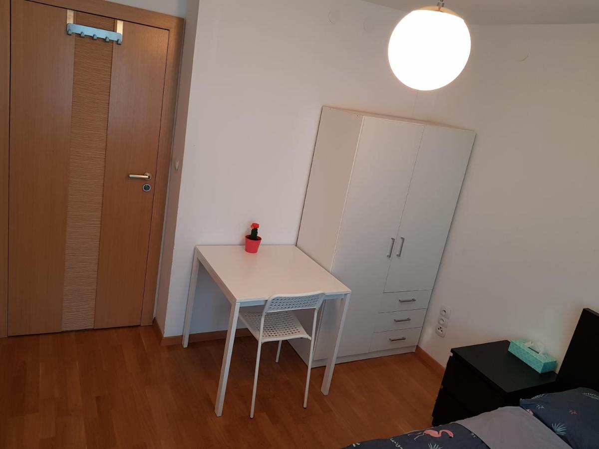 Mirrorroom Pl Citycenter Варшава Екстер'єр фото
