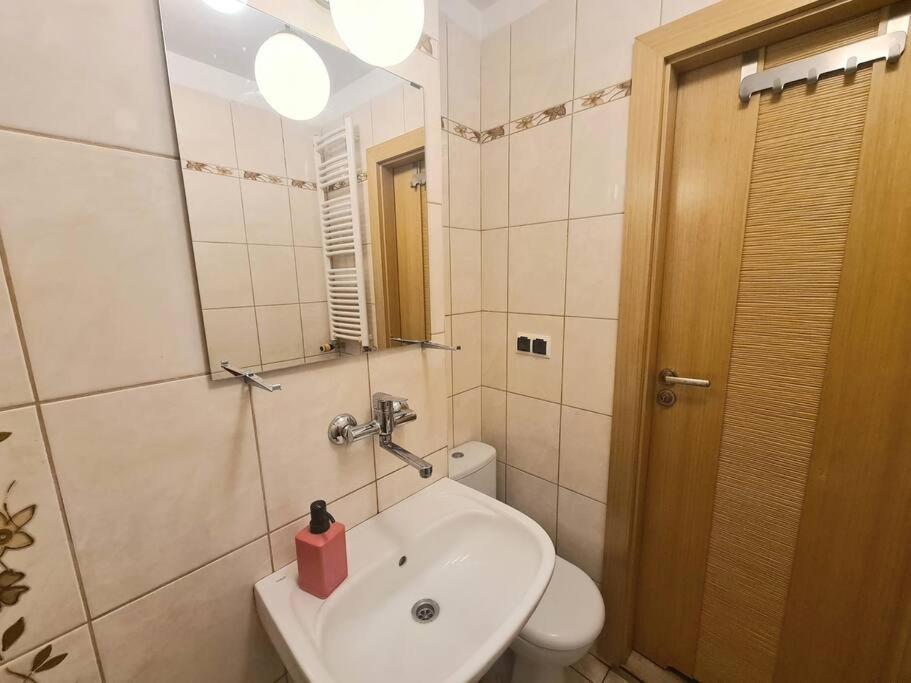 Mirrorroom Pl Citycenter Варшава Екстер'єр фото